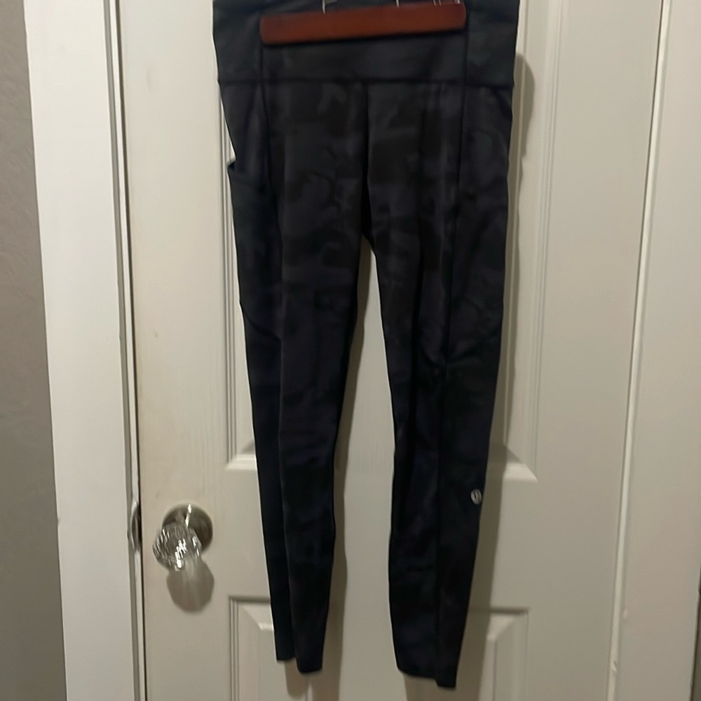 Lululemon Fast and Free grey camo leggings